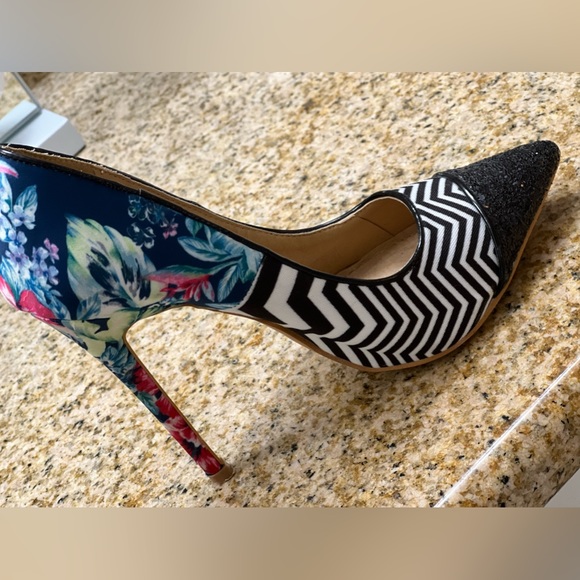 Dazzling high heels shoes show stopper’s!! - Picture 5 of 5